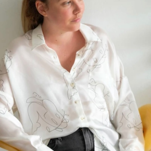 Oh Seven Days - Friday Agusto Blouse (O/S) - Picture 6 of 6